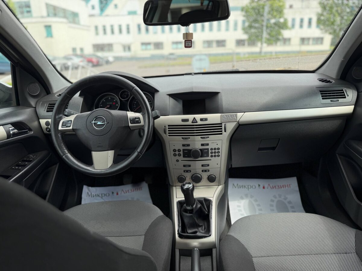 Opel Astra $photo_id