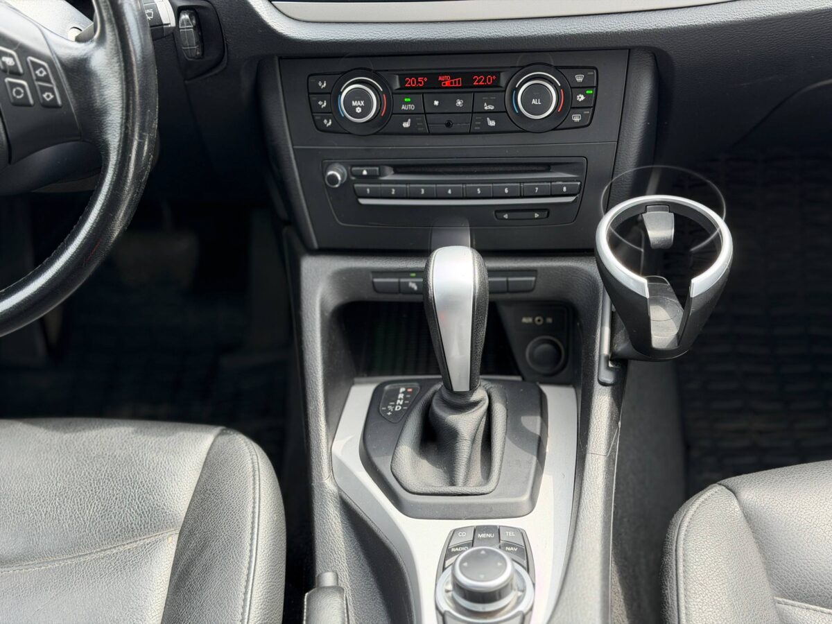 BMW X1 $photo_id