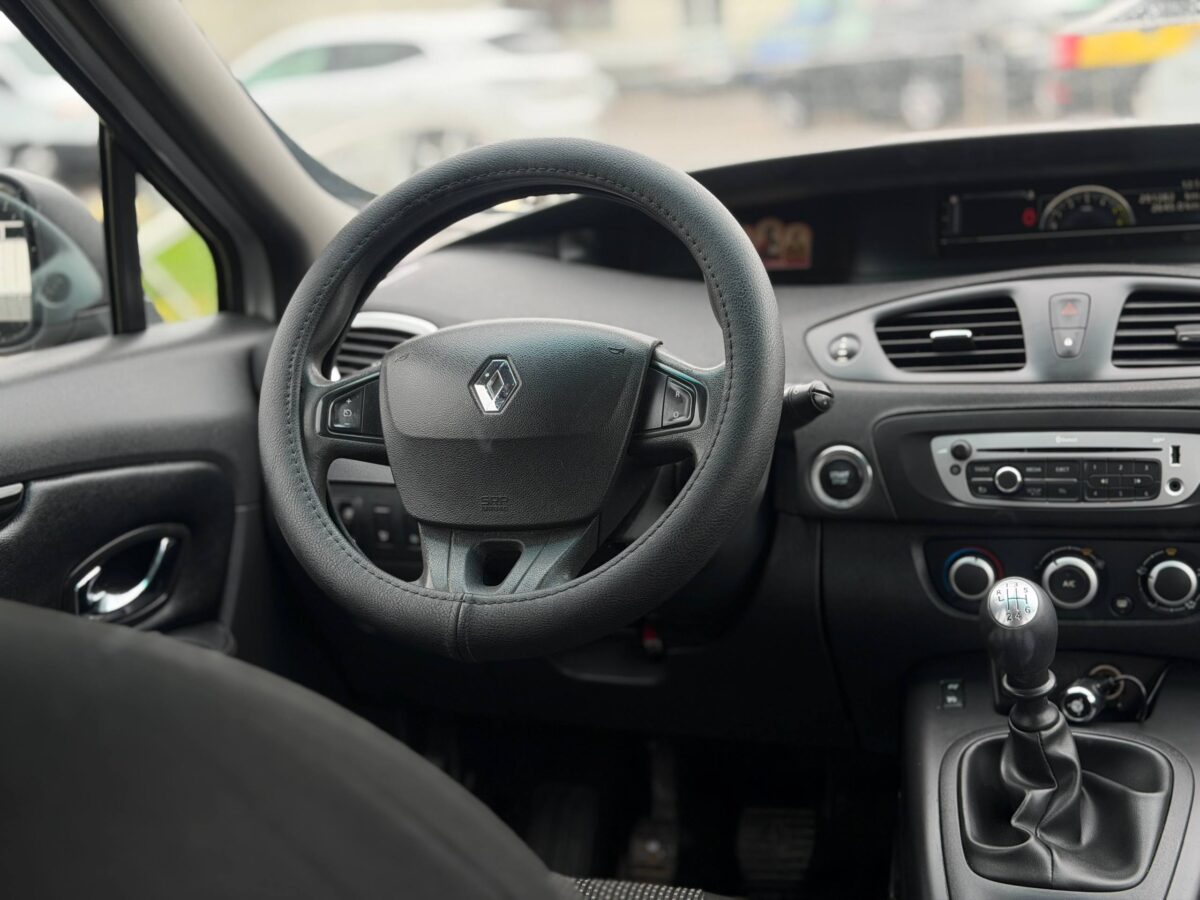 Renault Scenic $photo_id