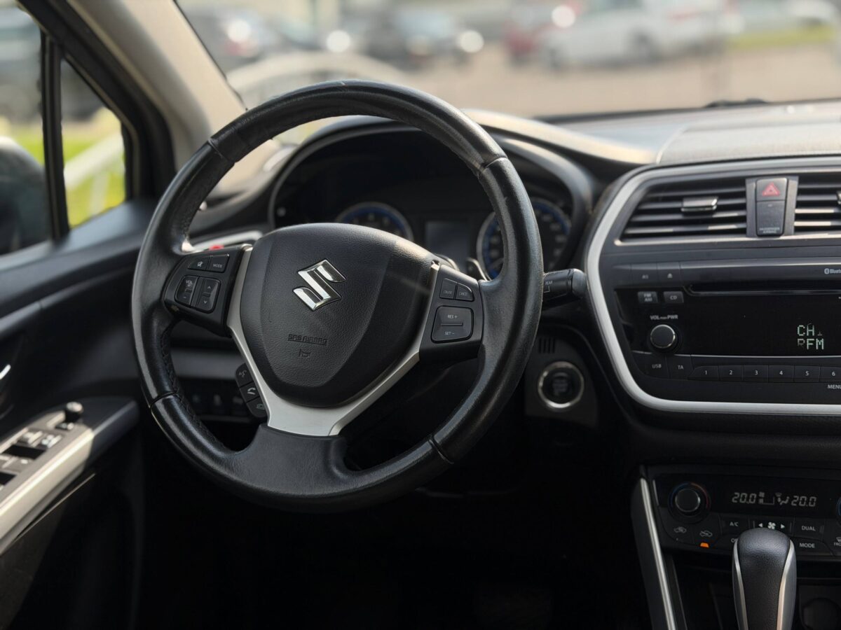 Suzuki SX4 $photo_id