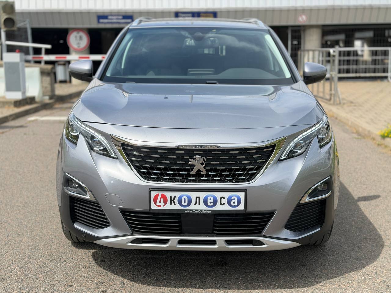 Peugeot 5008