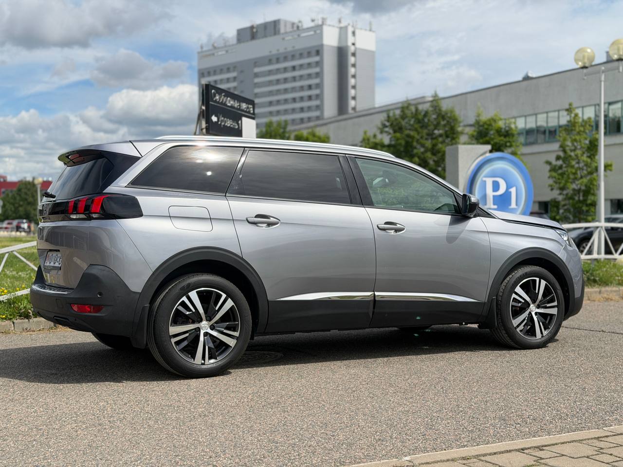 Peugeot 5008