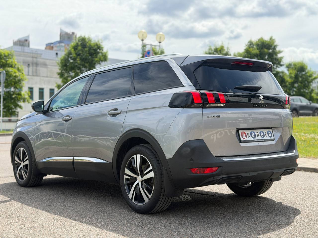 Peugeot 5008