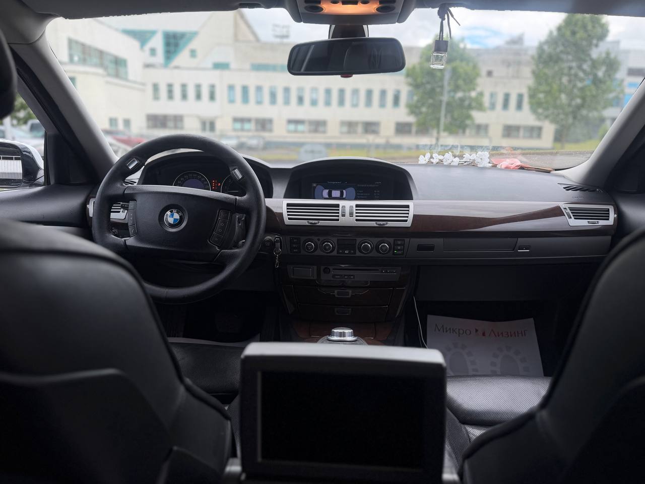 BMW 750 LI