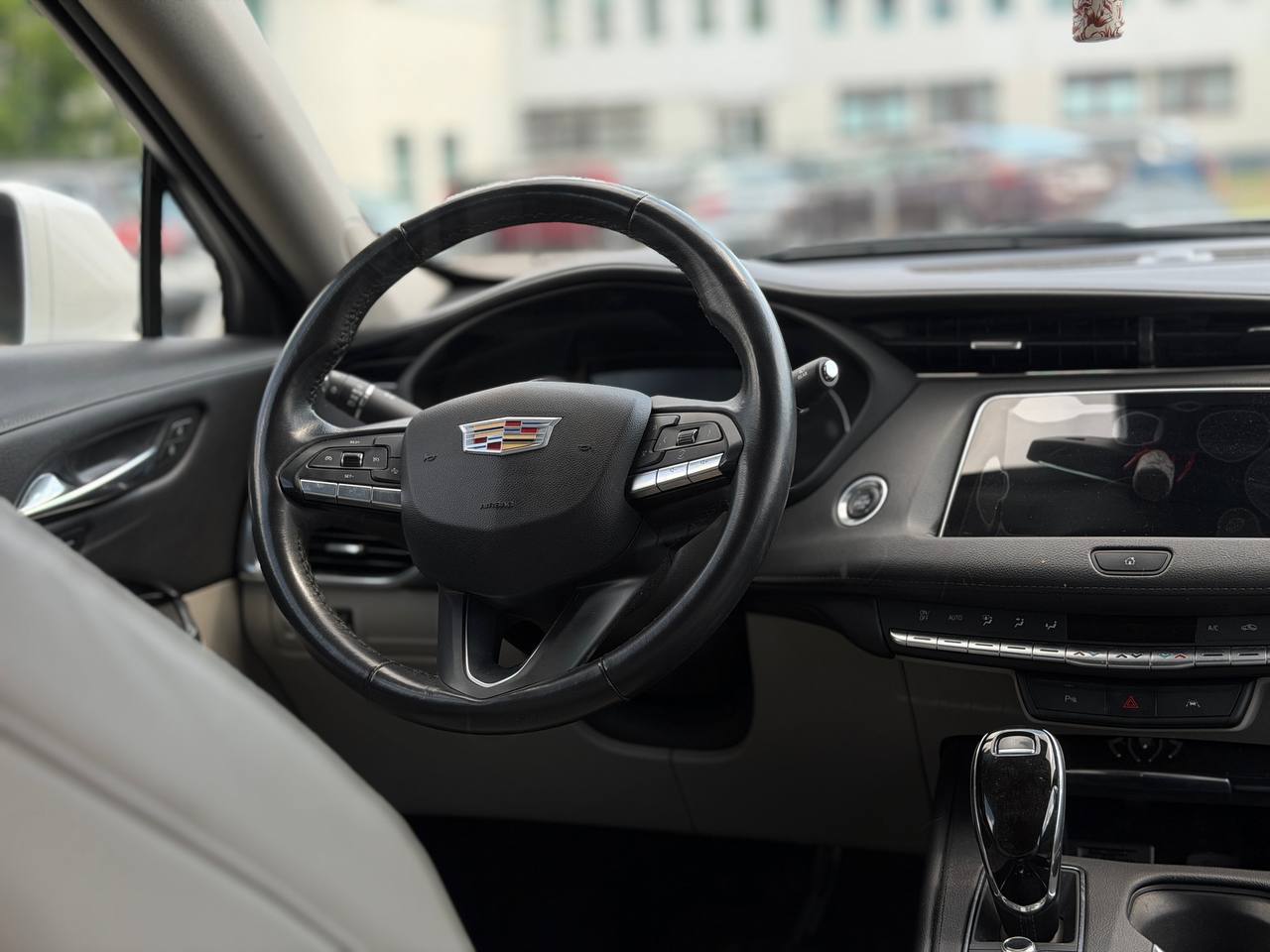 Cadillac XT4