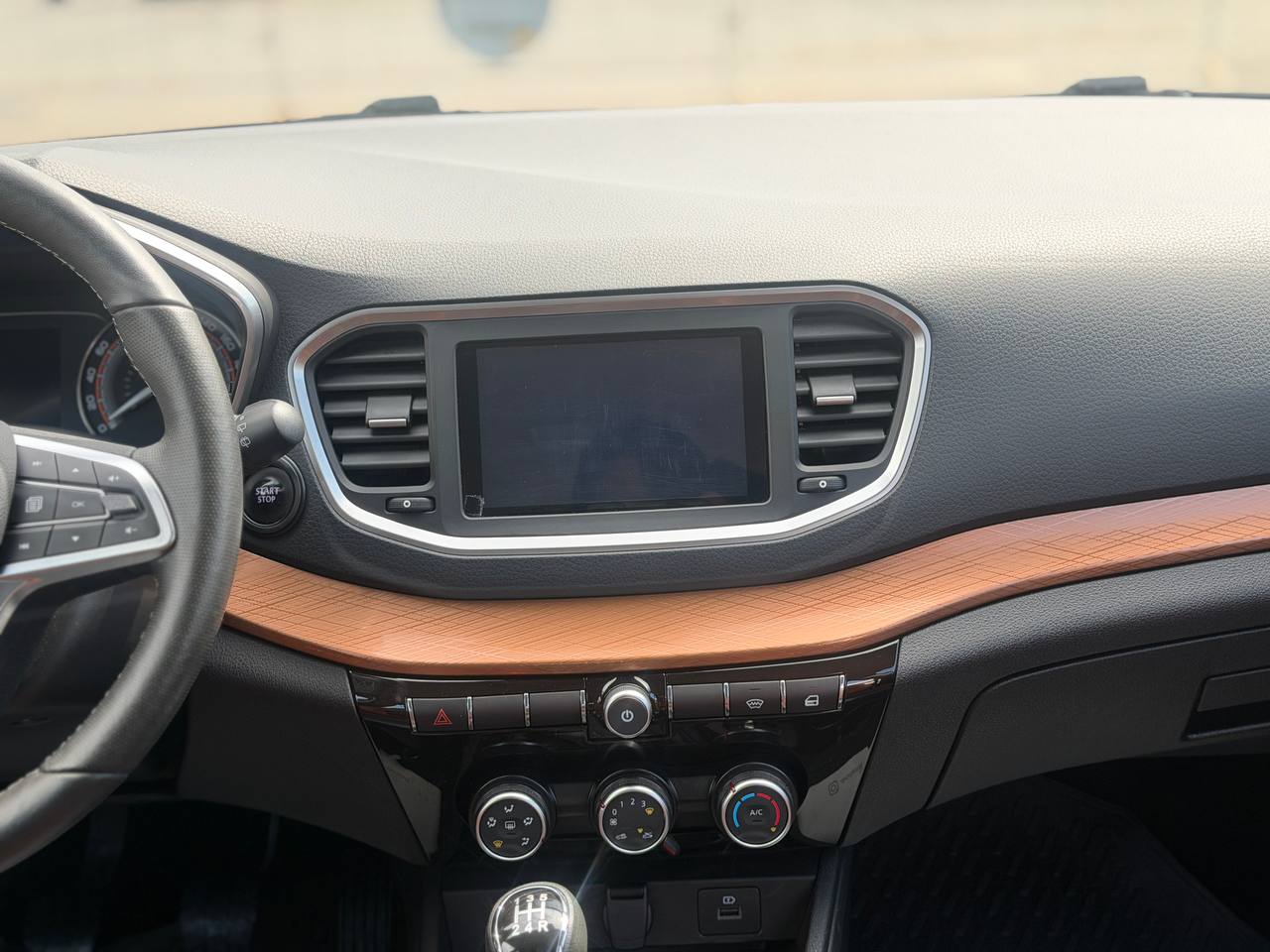 Lada Vesta Cross