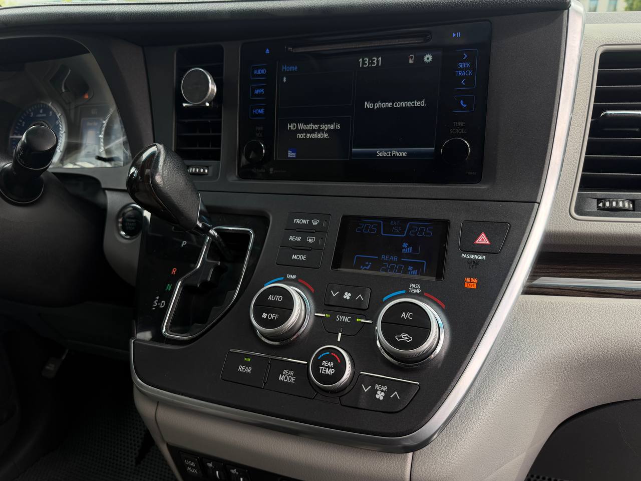Toyota Sienna