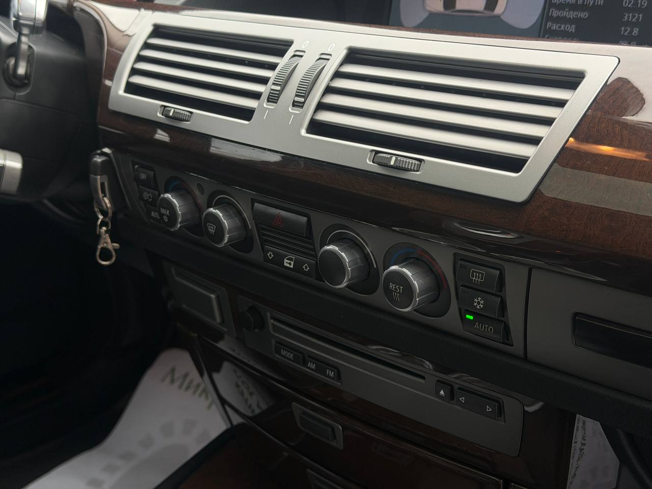 BMW 750 LI