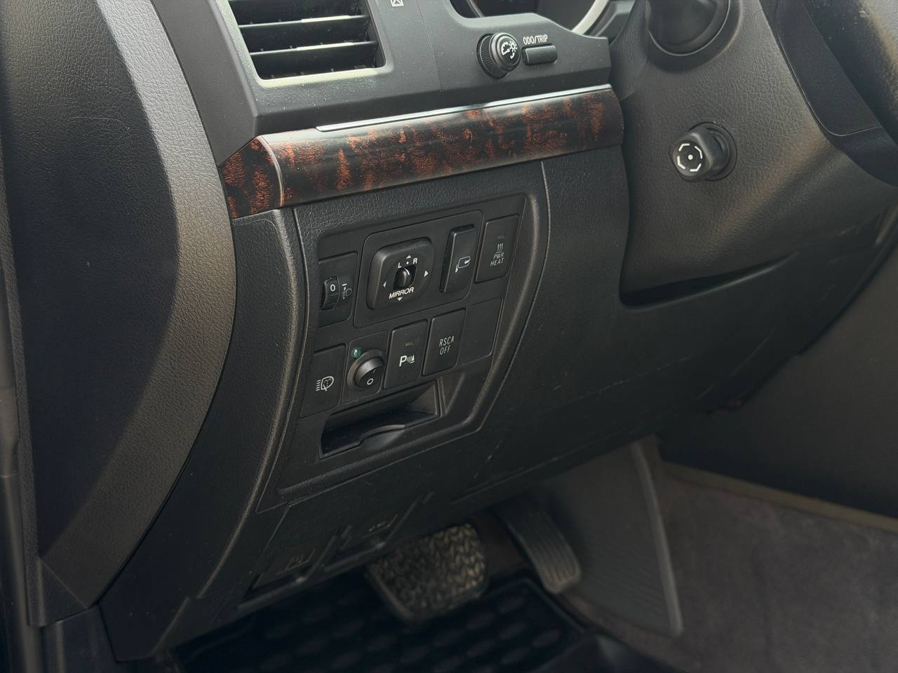 Toyota Land- Cruiser 200