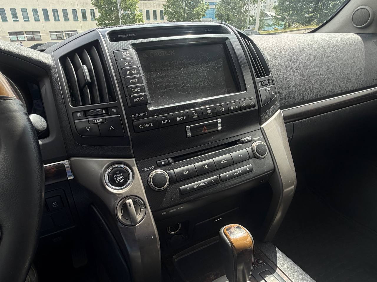 Toyota Land- Cruiser 200