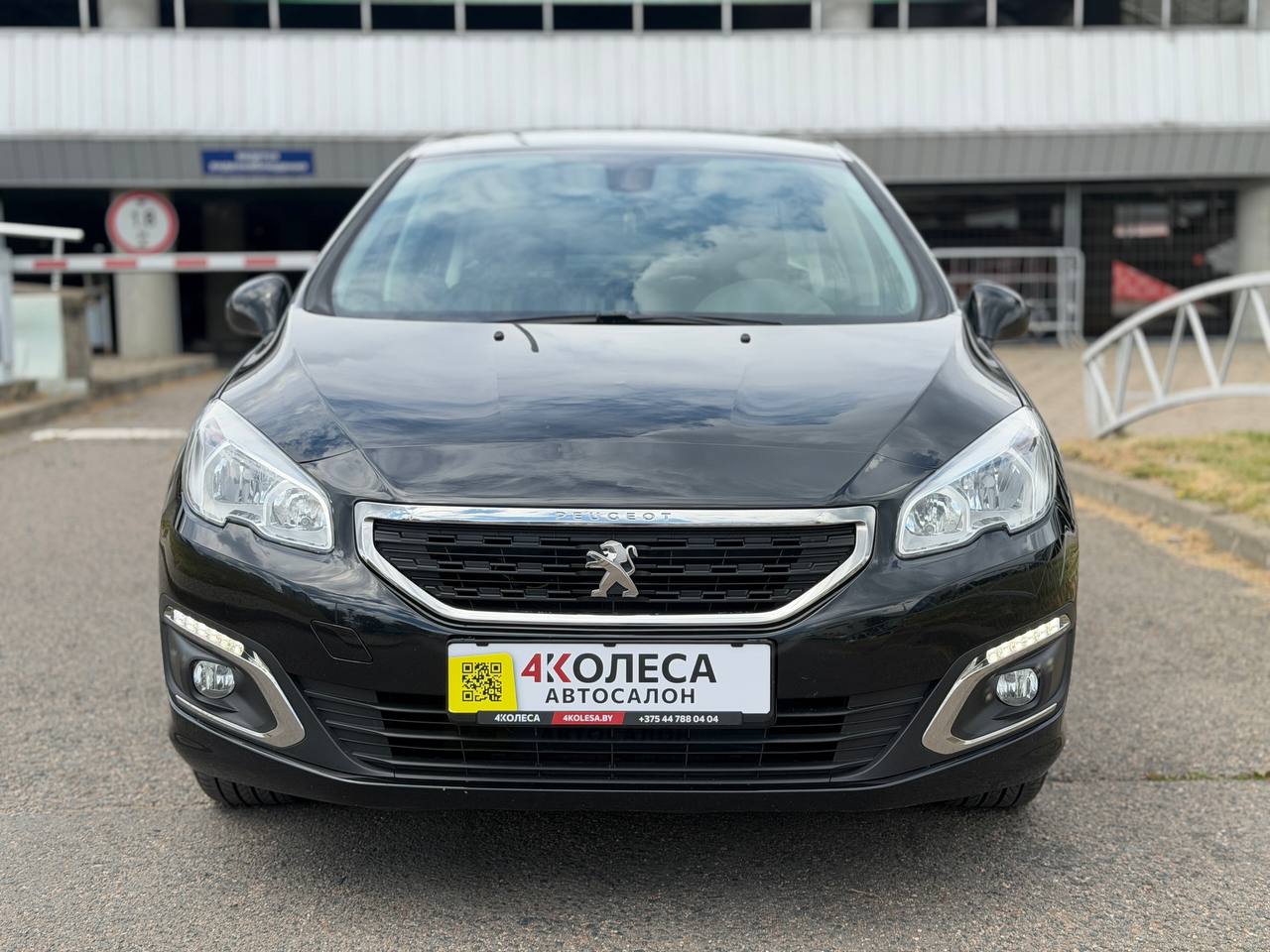 Peugeot 408