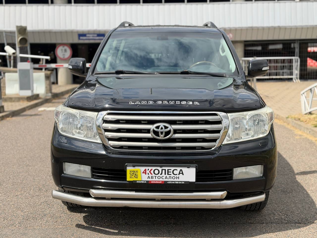 Toyota Land- Cruiser 200