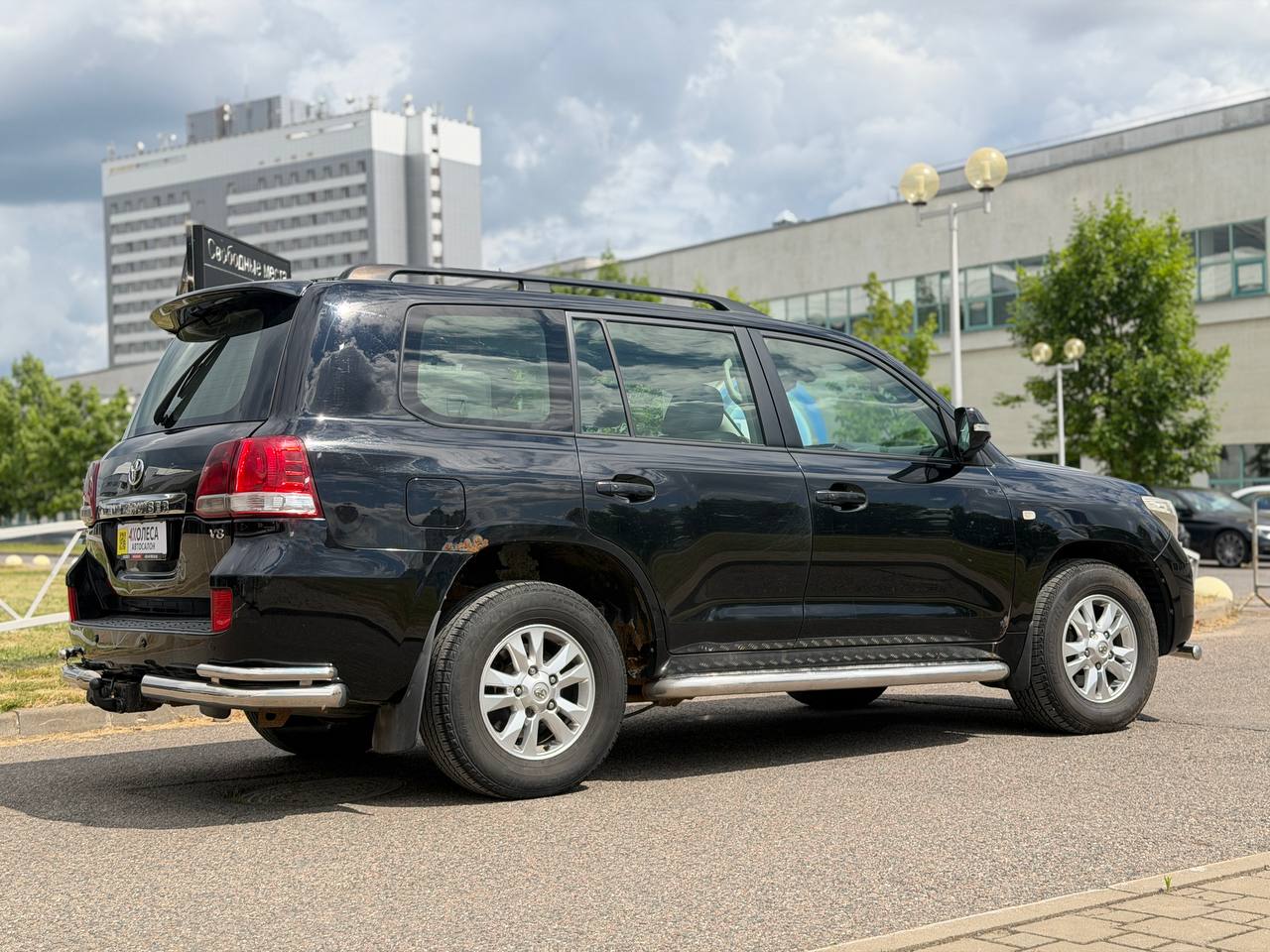 Toyota Land- Cruiser 200
