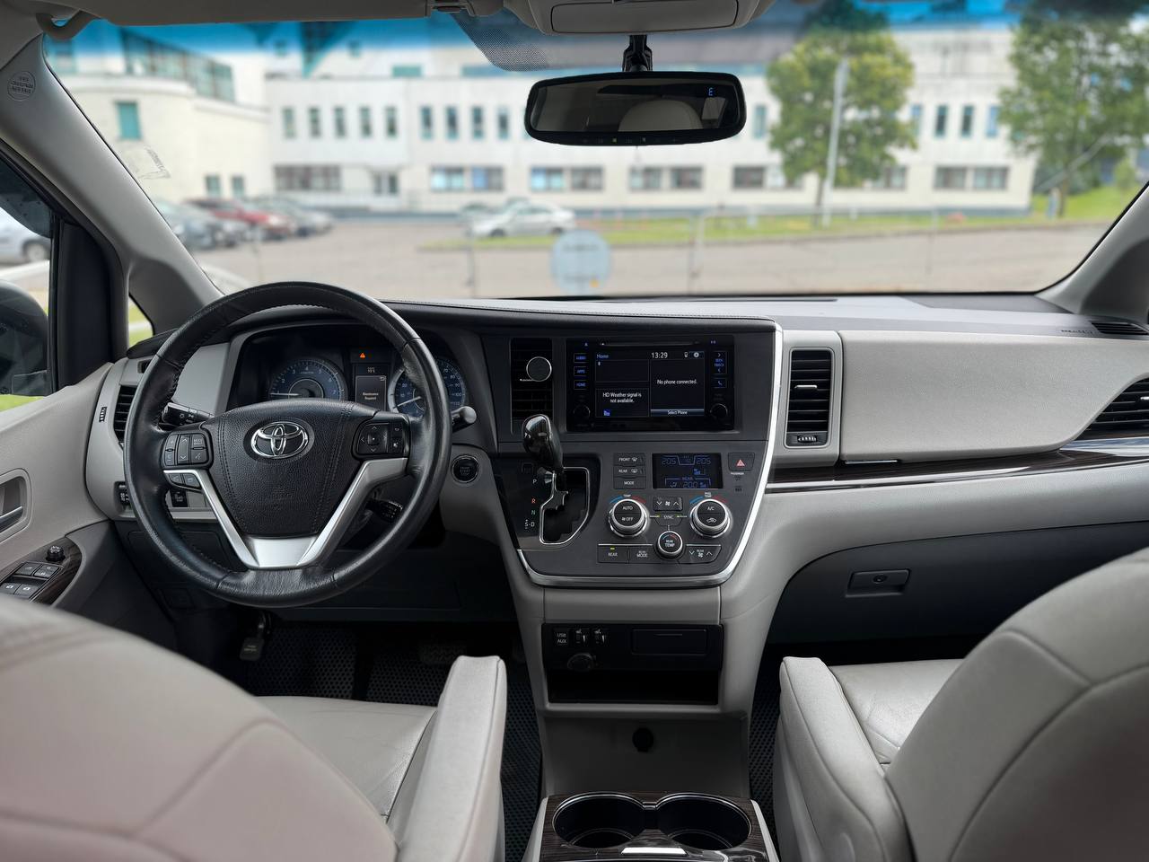 Toyota Sienna