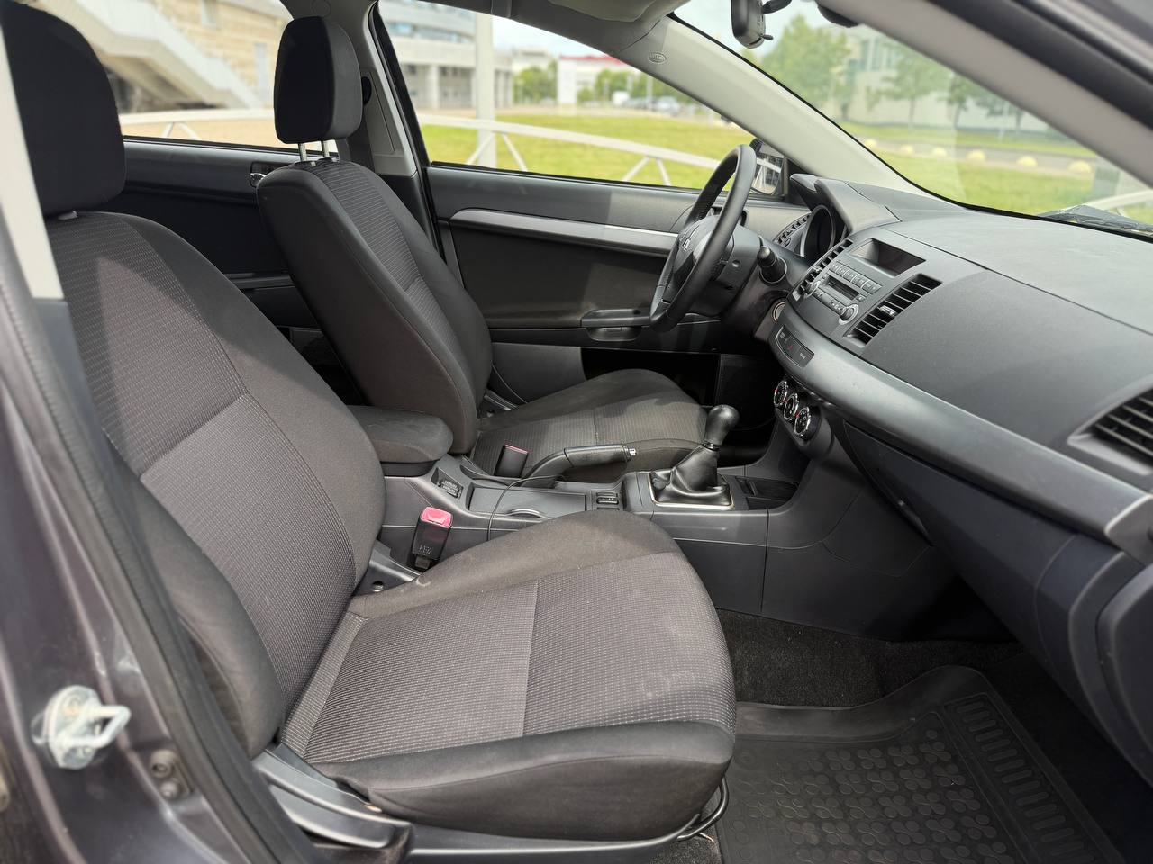 Mitsubishi Lancer