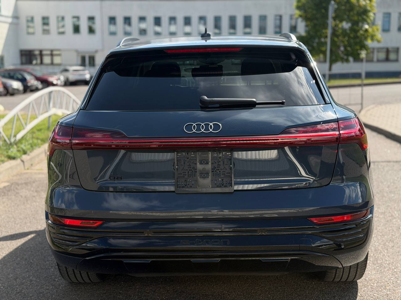 Audi Q8 E-TRON PREMIUM