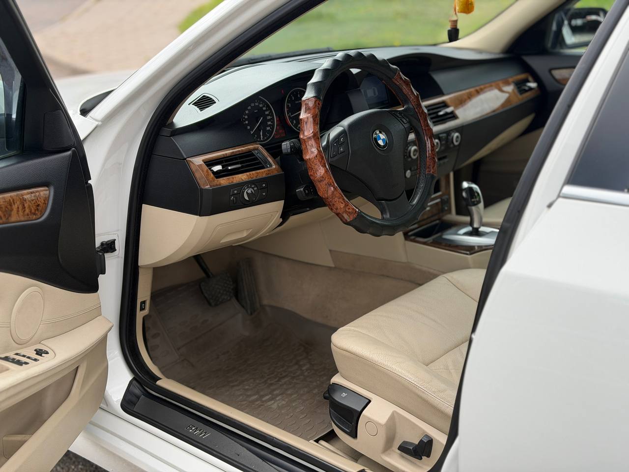 BMW 520i