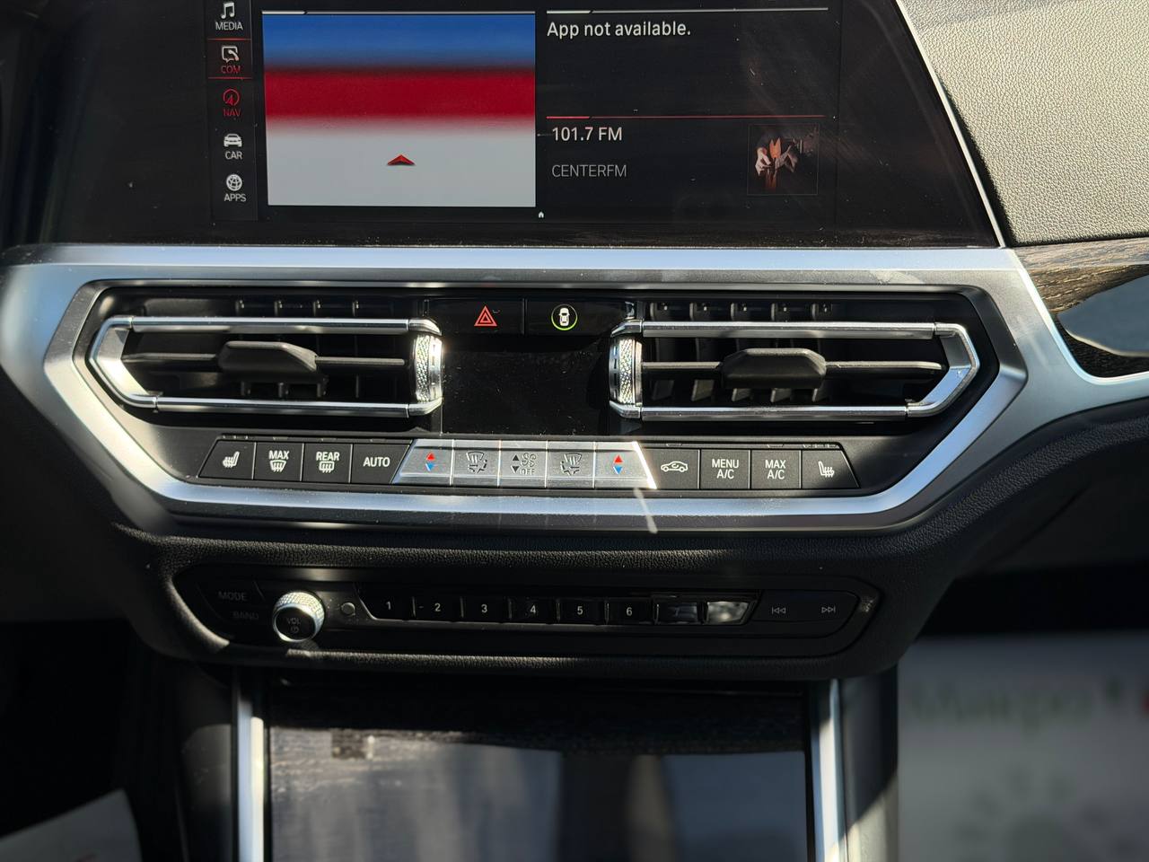 BMW 330i