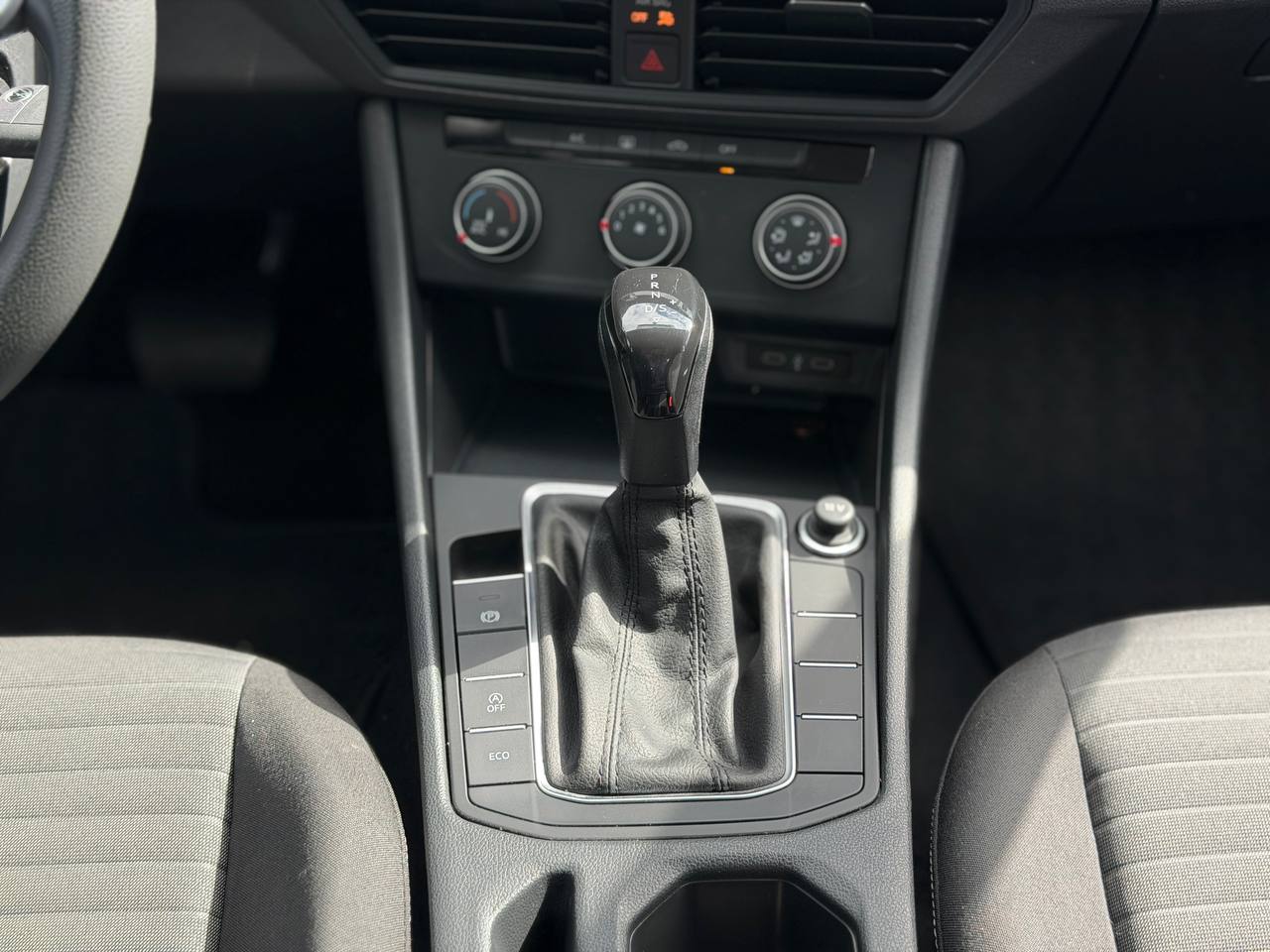 Volkswagen Jetta S