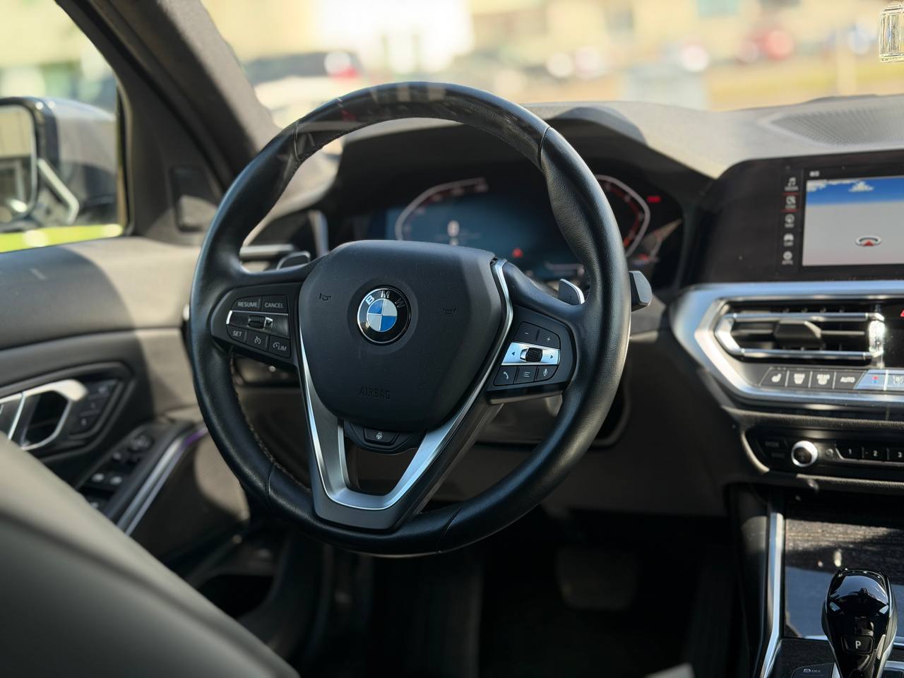 BMW 330i