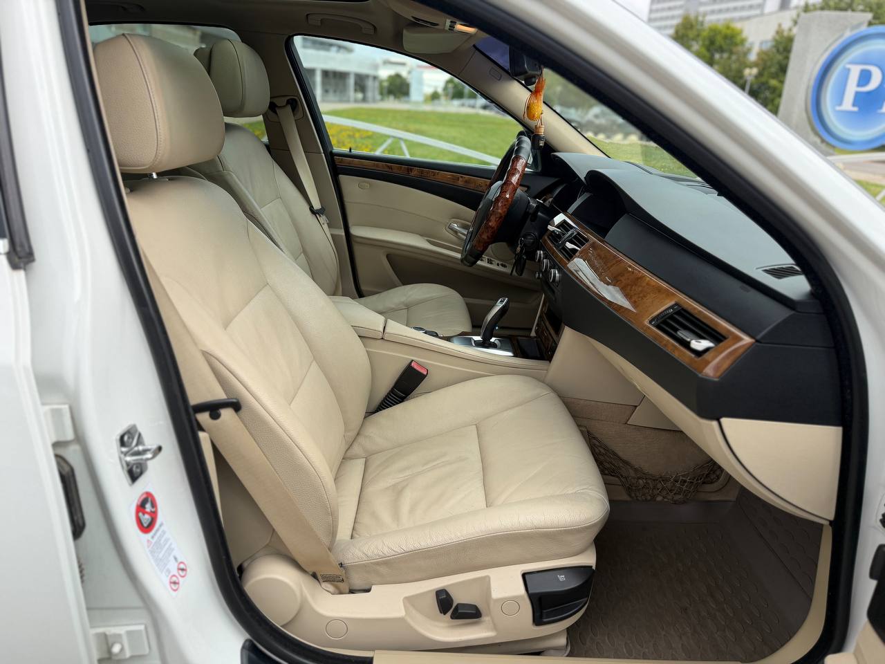 BMW 520i
