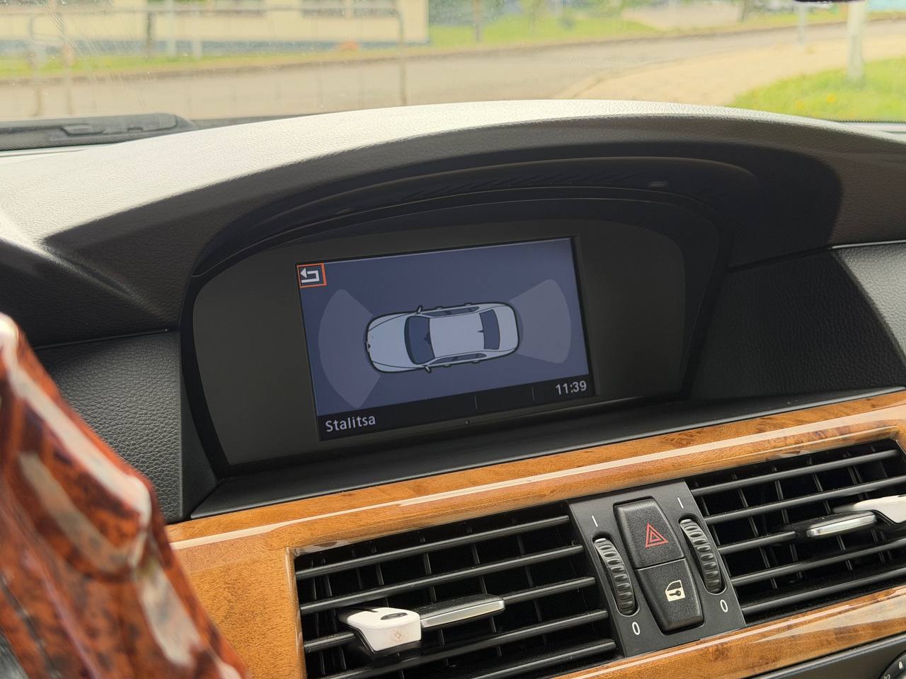 BMW 520i