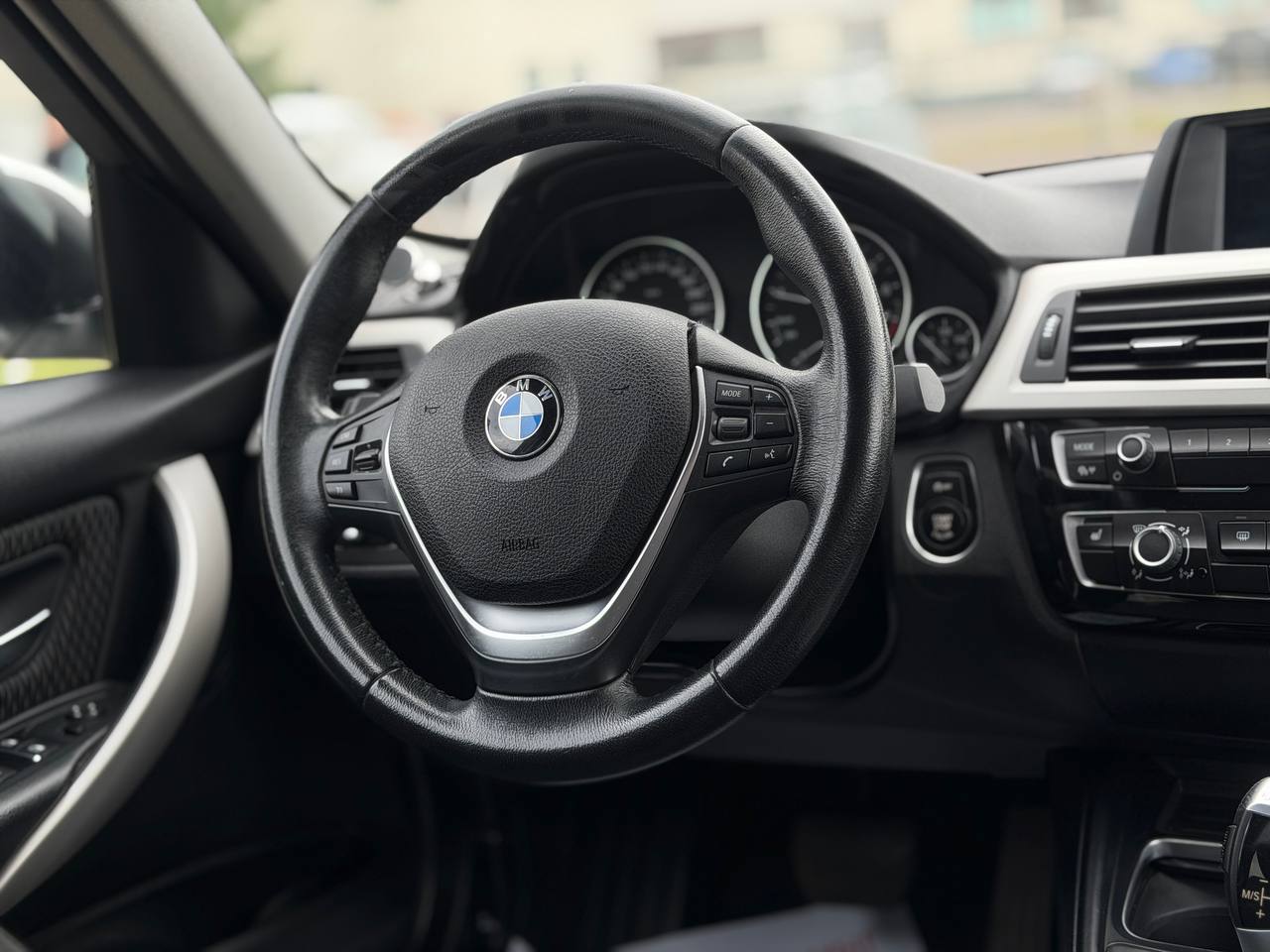BMW 318i